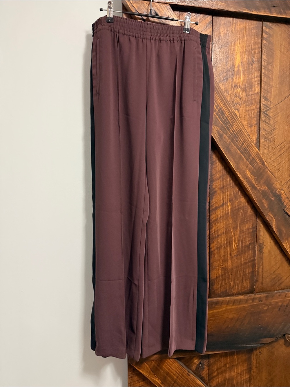NWT Madewell Burgundy Joggers with Black Side Panels